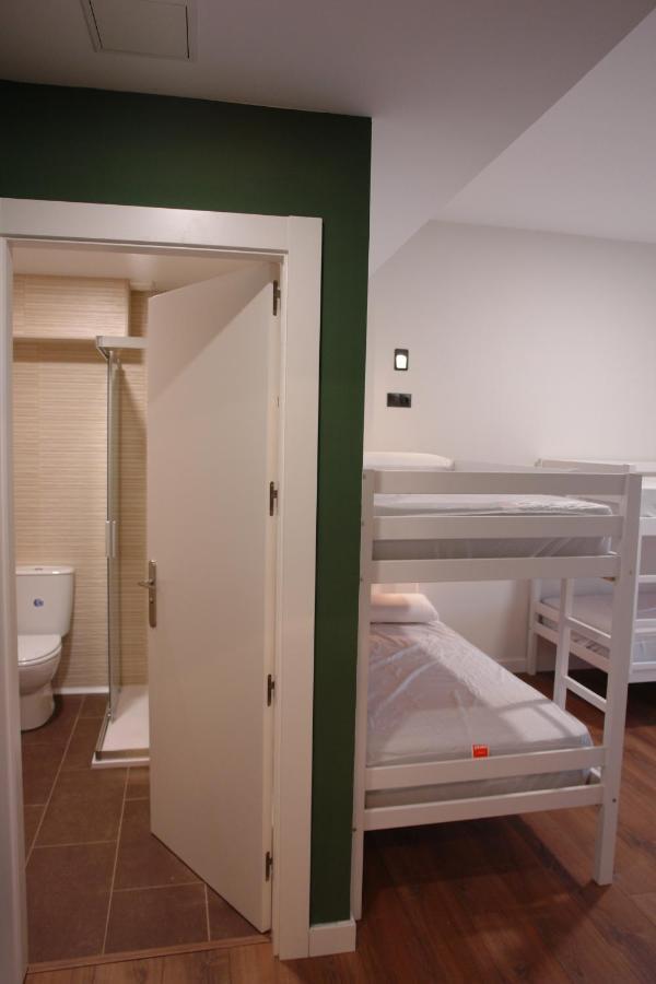 Hostel Trovadores Бургос Екстер'єр фото