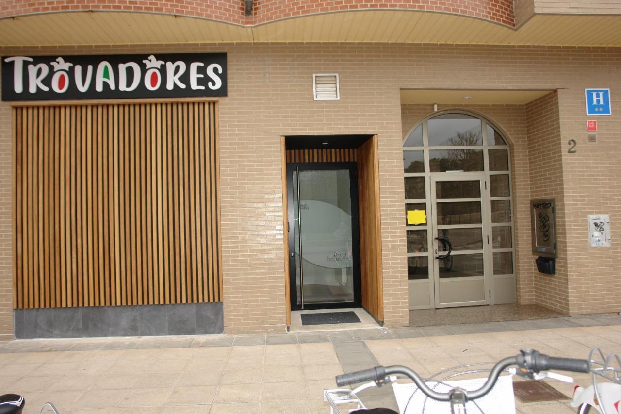 Hostel Trovadores Бургос Екстер'єр фото
