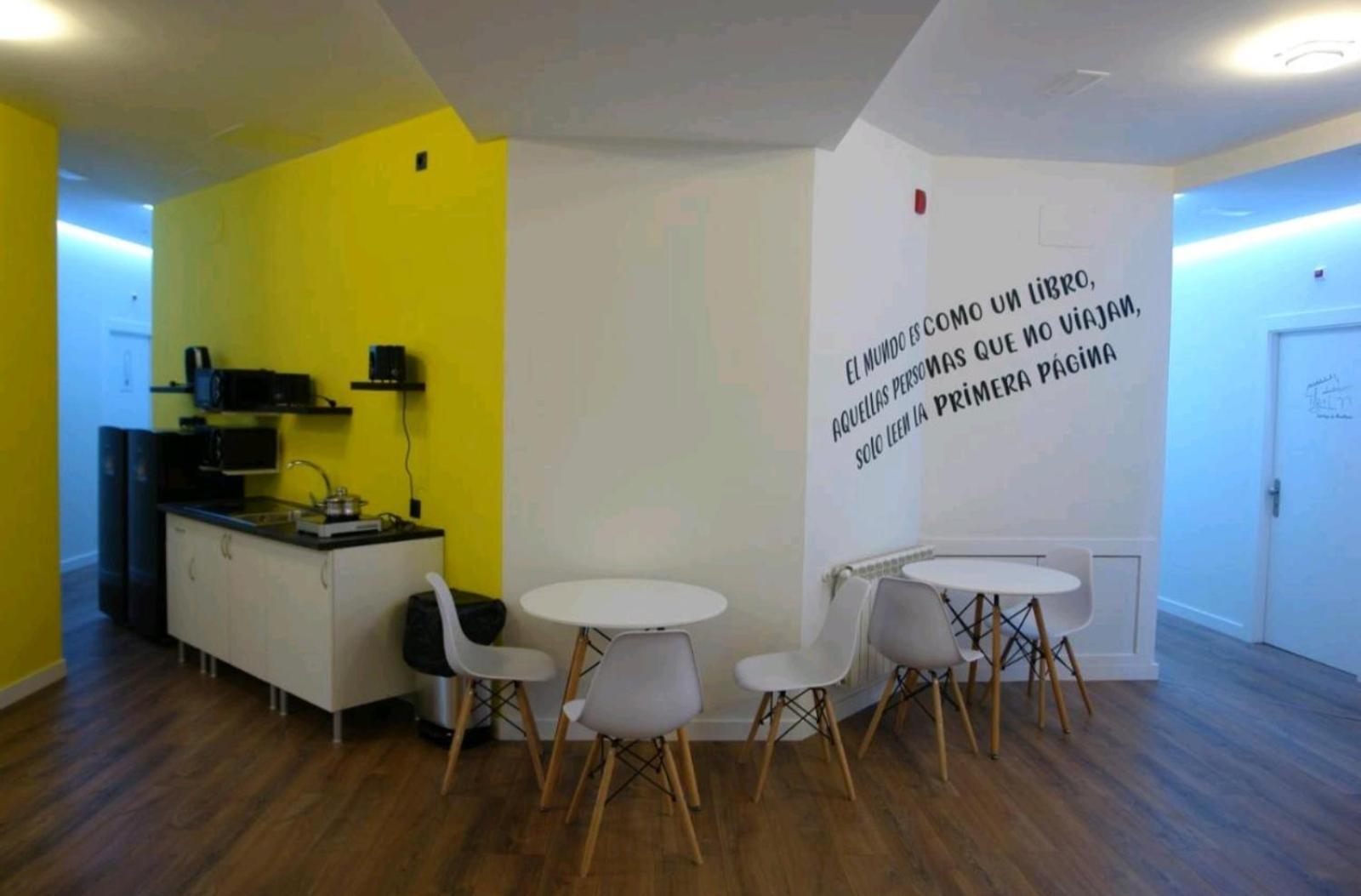 Hostel Trovadores Бургос Екстер'єр фото